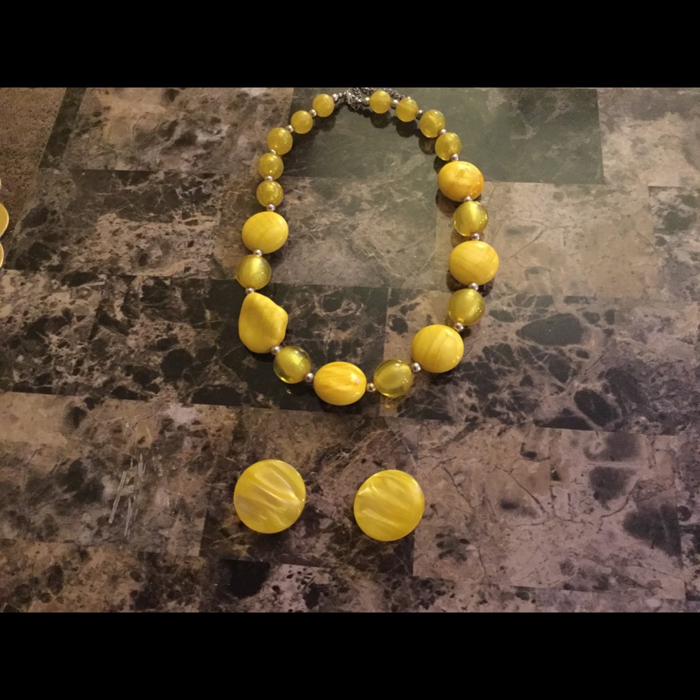 Yellow beaded necklace and matching clip earrings